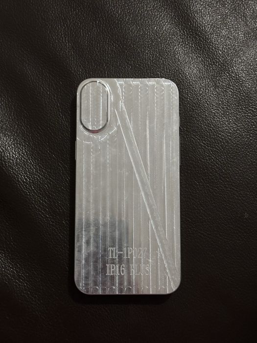 Iphone 16 Plus case single mold
