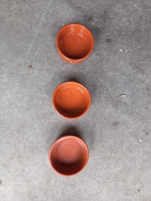 3 taças de barro