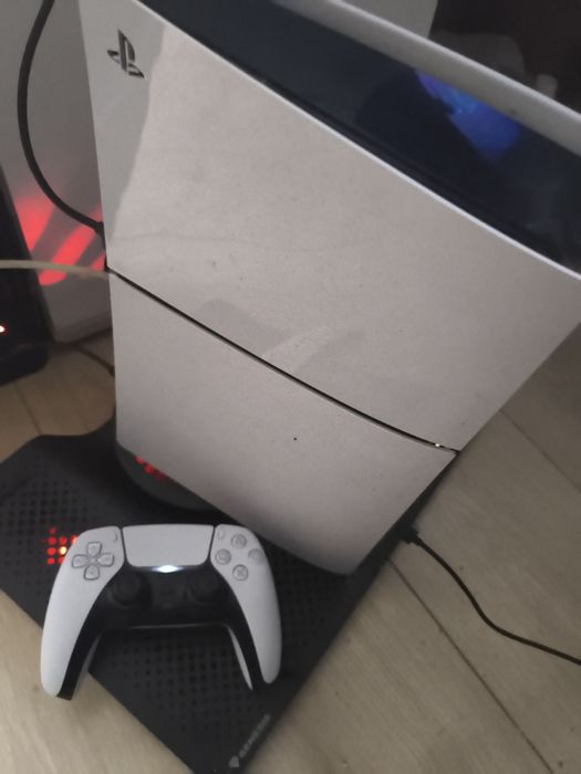 PlayStation 5 z napędem 1TB + Pad