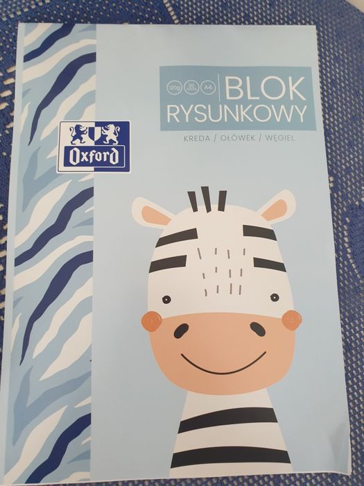 Zestaw przyborów szkolnych. Nowe.