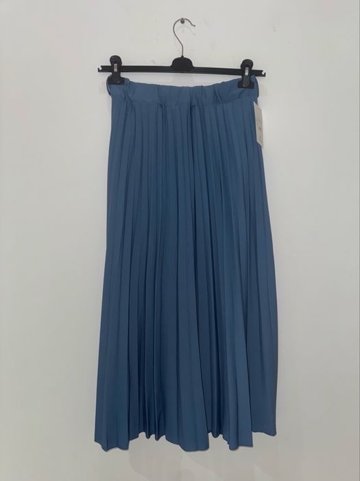 Нова спідниця плісе (Італія) L-XL
