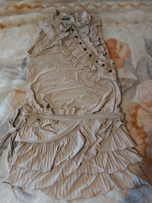 Вечірнє плаття бежеве