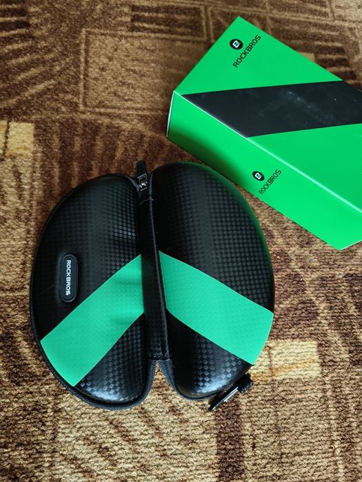 Rockbros Pokrowiec Etui na Okulary Sportowe Karabińczyk dł.18cm sz.9cm