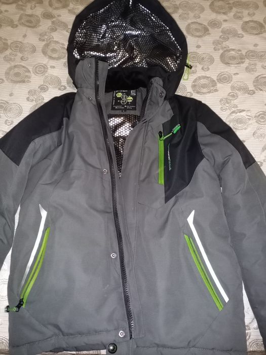 Куртка  зима 44 р.  L