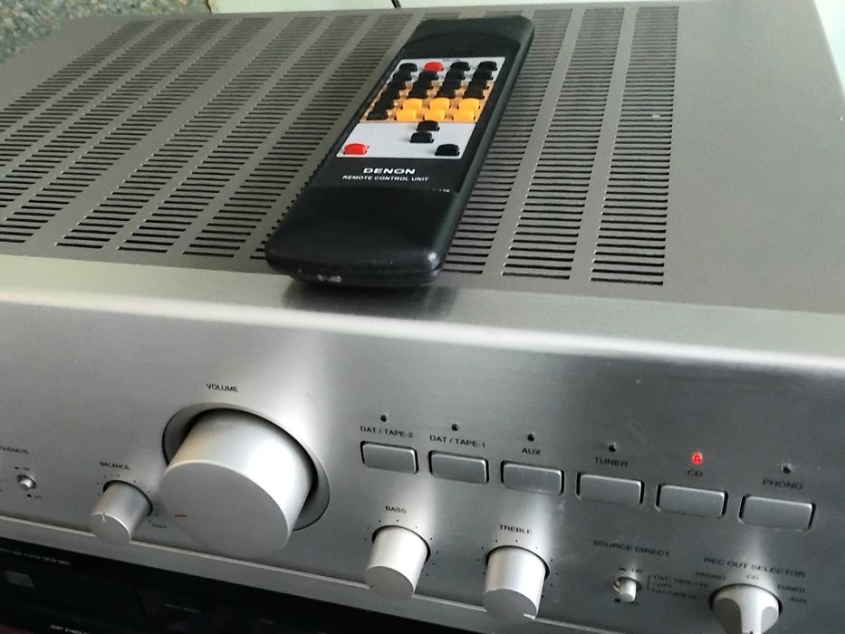 Wzmacniacz Denon PMA- 925r + pilot stan bardzo dobry z pilotem
