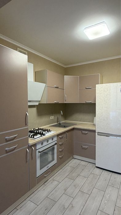 Оренда. Двокімнатна квартира р-н. Митниця, ЖК «Сімейний»