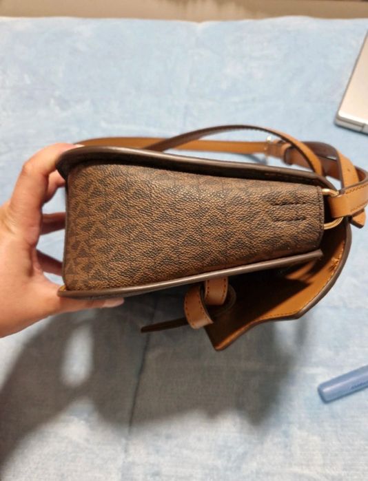 Mala Michael Kors