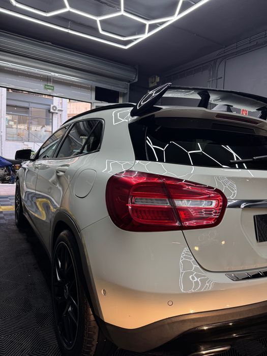 Mercedes-Benz GLA 220 black edition