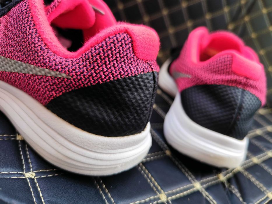Кроси Nike Revolution 3 GS - 35,5 (23см)