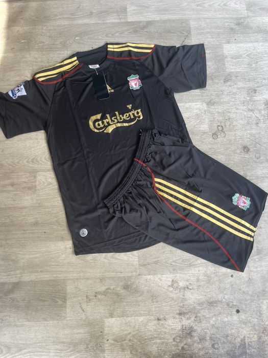 Футбольна форма Adidas Liverpool FC