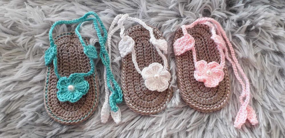 Sandalinhas para bebé, 9cm (1 a 3 meses), sola dupla.