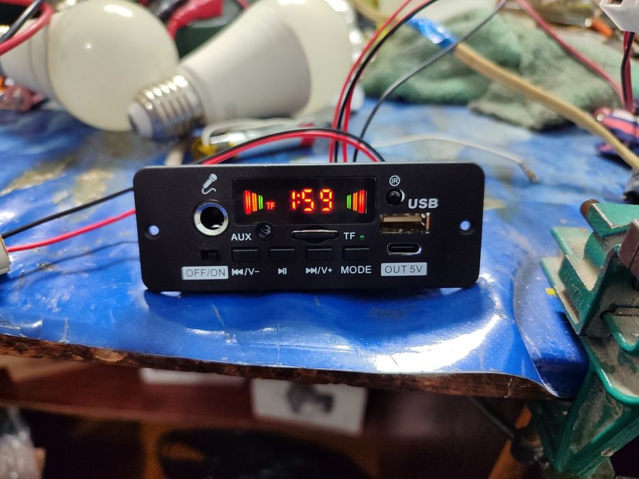 Декодер mp3 плеер Bluetooth 5.0, усилитель 2+25W. Аудио, микрофон ,Fm