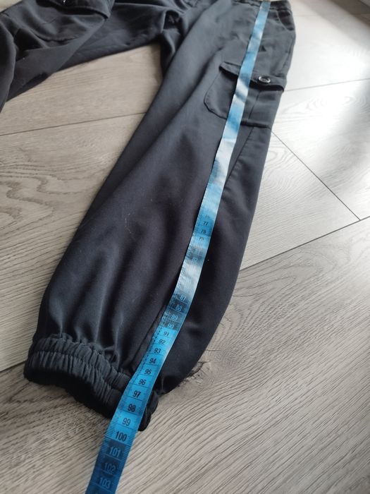 R.40 kaffe czarne spodnie ze ściągaczem bojówki