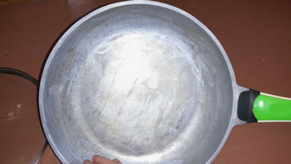 Сковорода сковородка 29см с крышкой  Сковорідка з кришкою