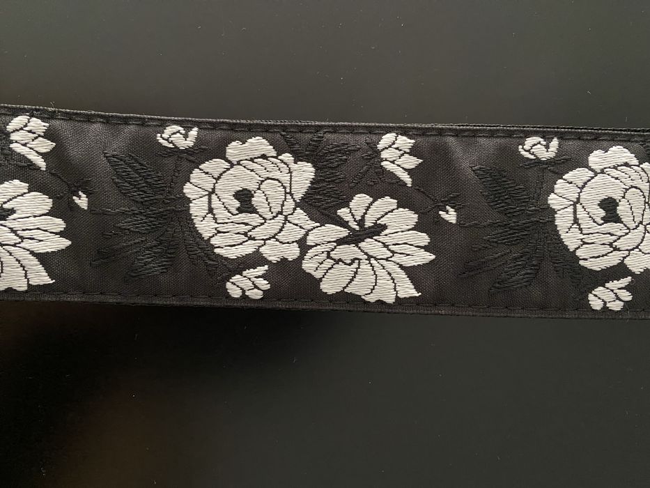 ernie ball guitar strap + strap block d’addario