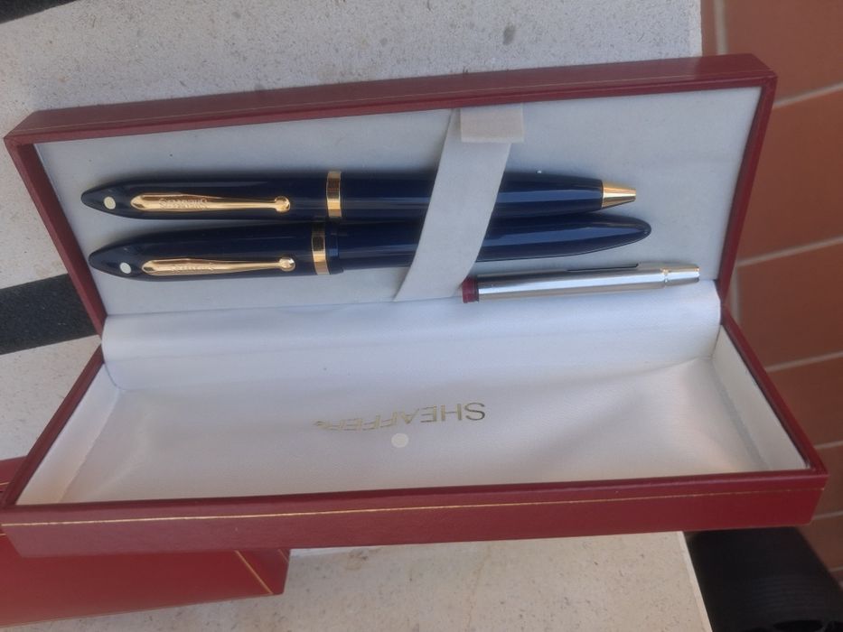 Canetas tinteiro Sheaffer Balance azul e ouro aparo 18K