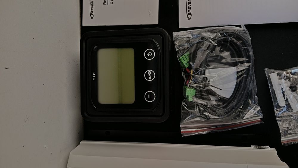 Epever regulator MPPT z panelem sterującym