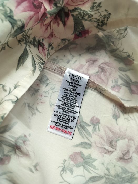 Нереальна сукня вад next 3-4 роки. 98-104