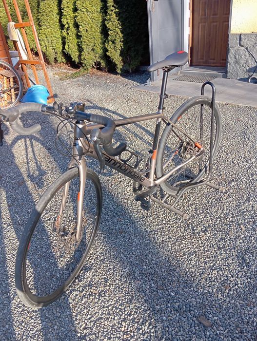 sprzedam rower szosowy cannondale synapse