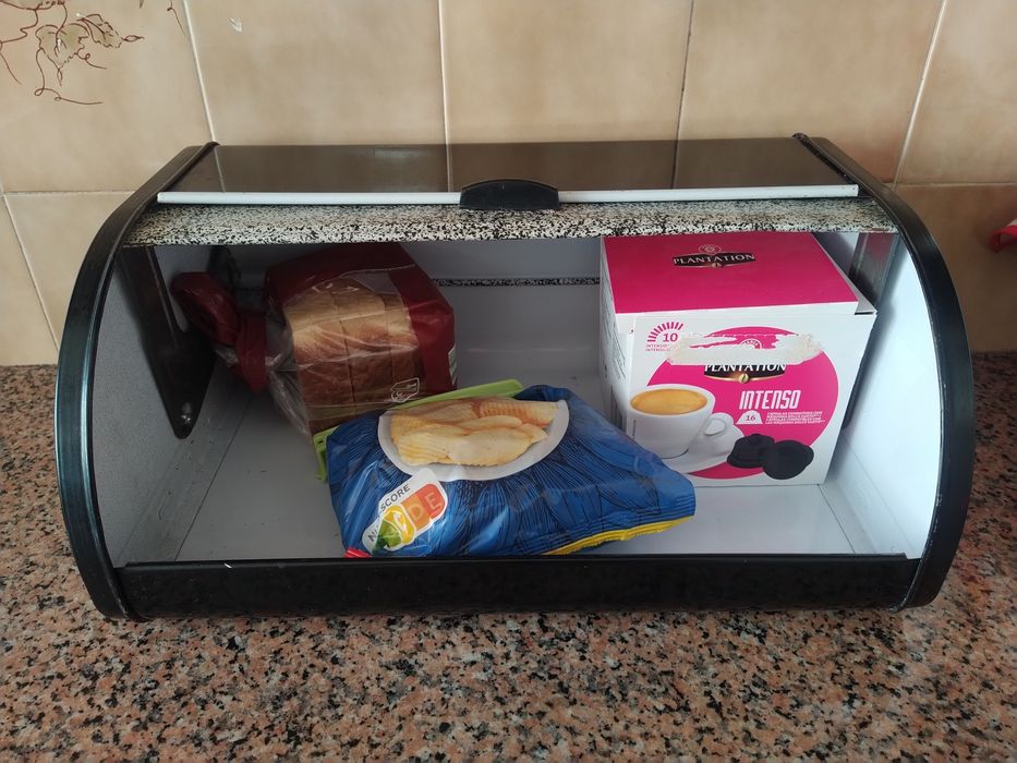 Caixa de pão para guardar pão casa apartamento vivenda quarto cozinha.