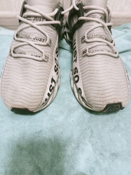 Продам кроссовки 41 размер 26,5 по стельке