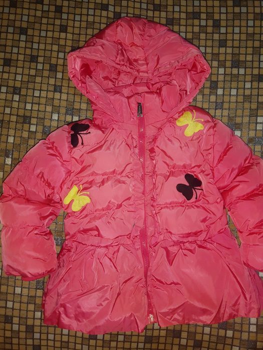 Курточки разные детские, желетка и ветровка