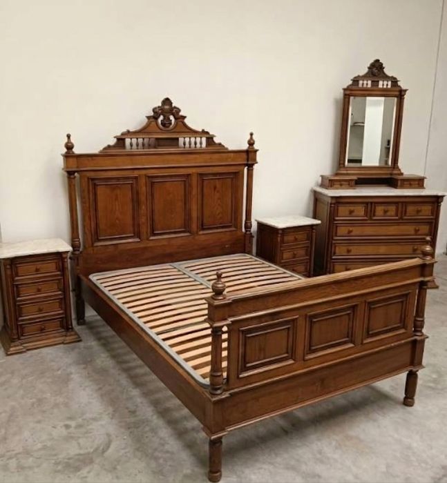 Conjunto Cama + Mobília de Quarto