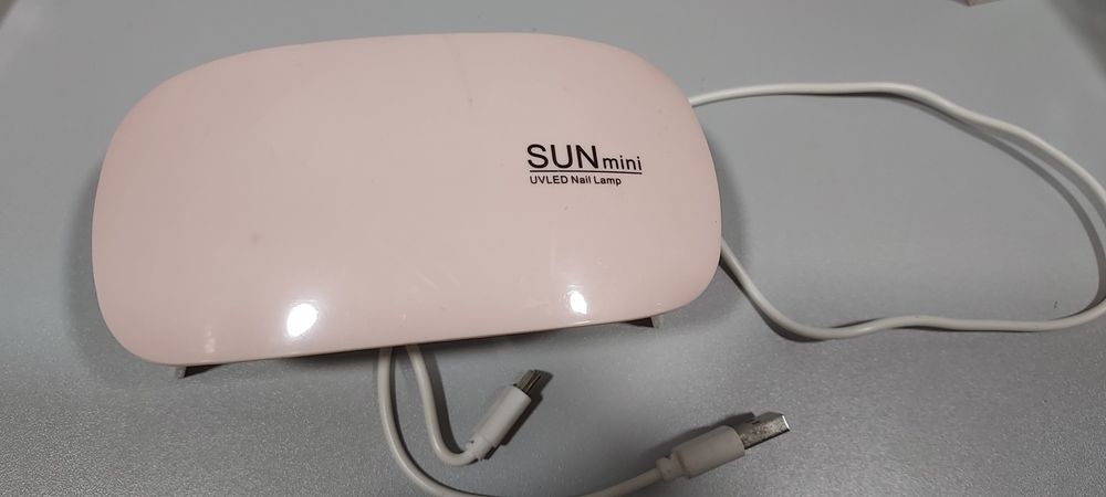 Zestaw kolorowych hybryd z lampą oraz naklejkami