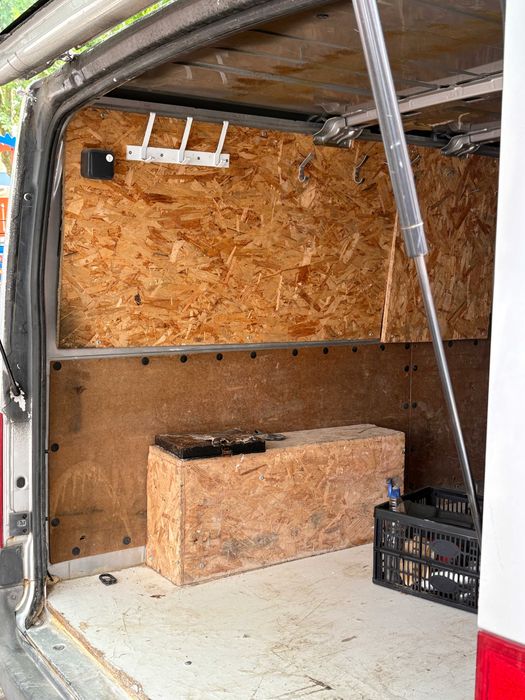 Alugo Carinha - Ford Transit Van