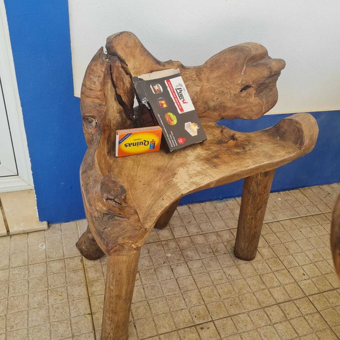 Mesa madeira maciça