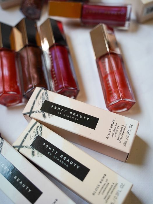 Блиск для губ fenty beauty gloss bomb universal lip luminizer