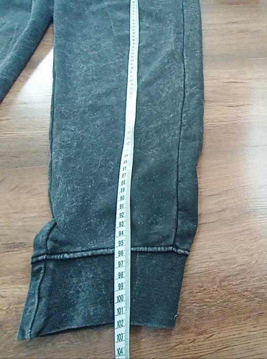 Spodnie dresowe męskie Cropp