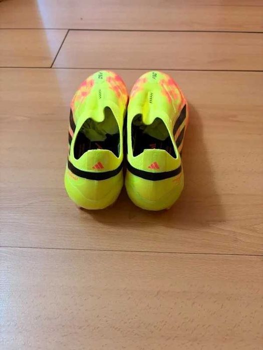 Chuteiras novas Adidas F50 Hyperfast Elite MG número 40