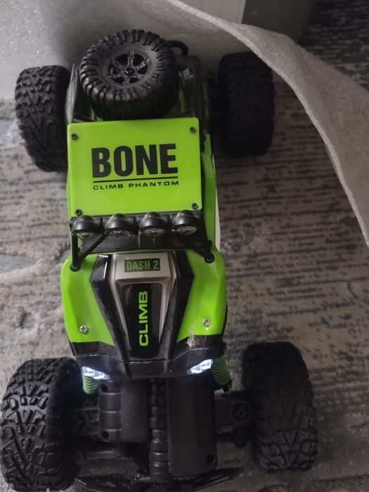 Samochód zdalnie sterowany Bone  Off-Road  2.4Ghz