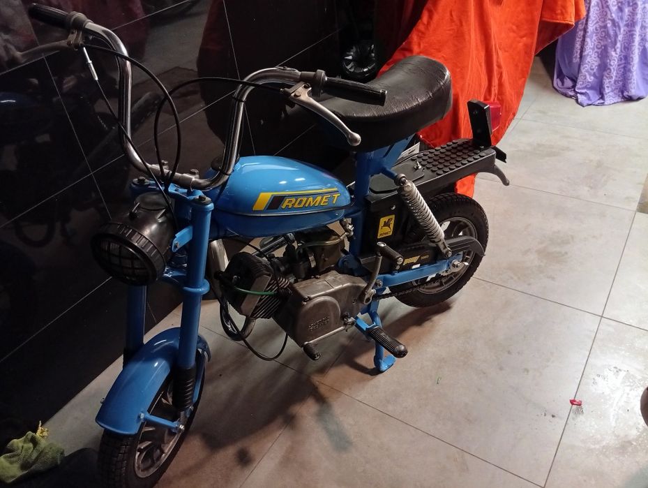 Sprzedam motorynkę M2 wsk