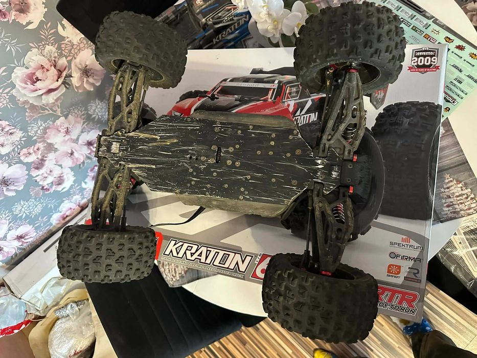 Arrma Kraton 6s blx 1/8