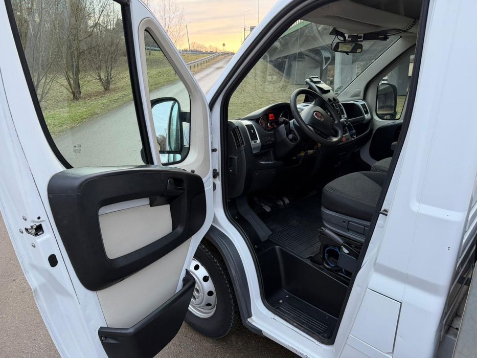 Fiat ducato 2.3  pomoc drogowa autolaweta led nawi