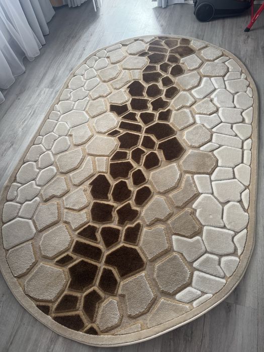 Килим. Стильна річ  2500/1500!