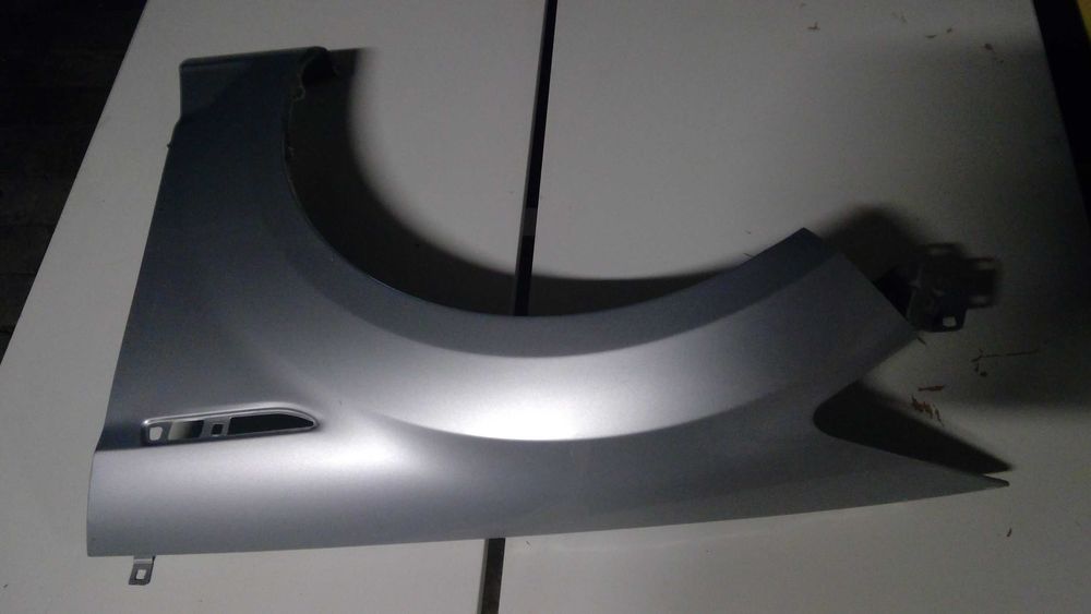 Błotnik przedni lewy Ford Mondeo Mk4