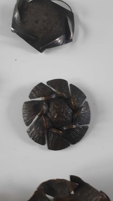 zestaw starych broszek prl / sześć sztuk