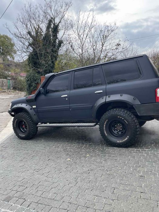 Nisan Patrol ліфтовий