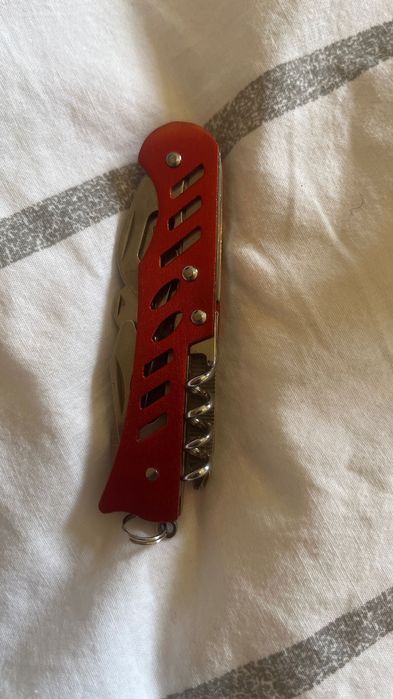 Canivete Suíço Multiusos – prático e compacto