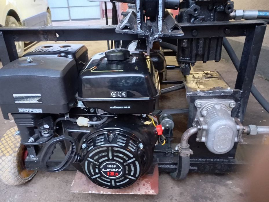 Дровокол бензиновий