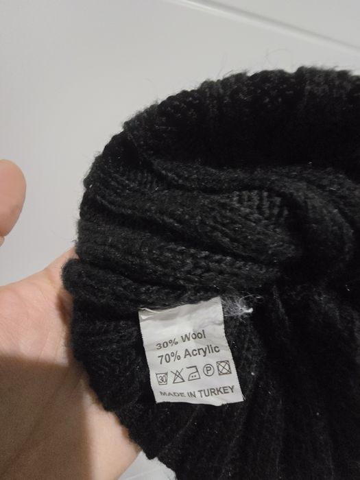 Czapka dziecięca  z bimbołem 3-5 lat