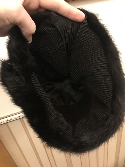 Срочно! Вишукана хутрова жіноча  шапка з норки,   норкова капелюх