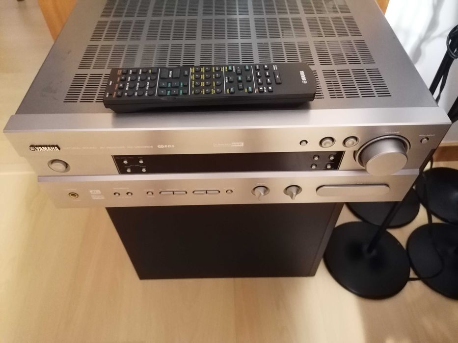 Amplificador YAMAHA, Altifalantes e Subwoofer
