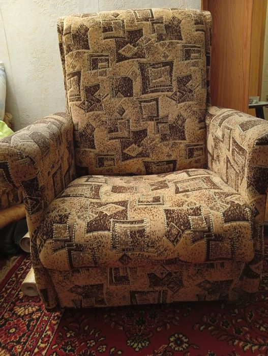 Розпродаж залишків меблів