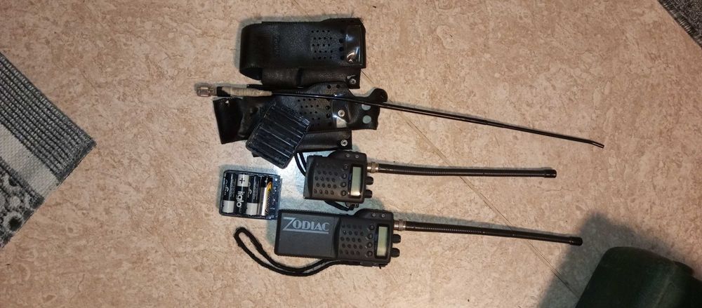 Рація на пальчикових батарейках портативна рация