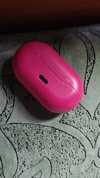 Навушники малинові гарний звук Bluetooth  безпровідні air pods