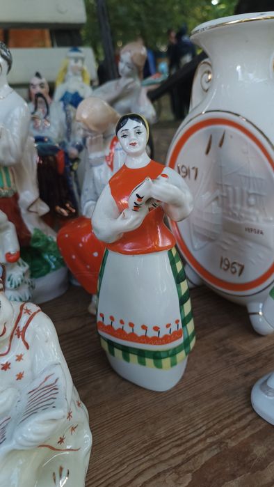 Продам  чашки и кофейные парыары